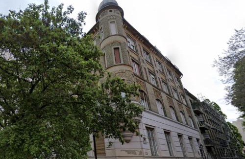 Vizivaros Apartment | Buda Batthiany Square, 6