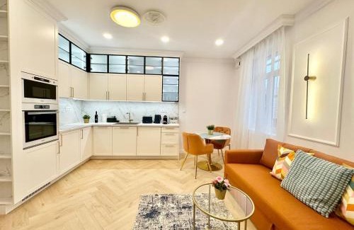 Vizivaros Apartment | Buda Mini Suite I HillCharm I SelfCheckIn