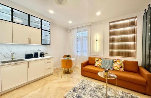 Vizivaros Apartment | Buda Mini Suite I HillCharm I SelfCheckIn