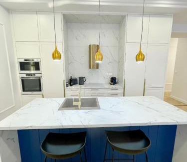 Vizivaros Apartment | Buda Suite I HillCharm I 3BDRM