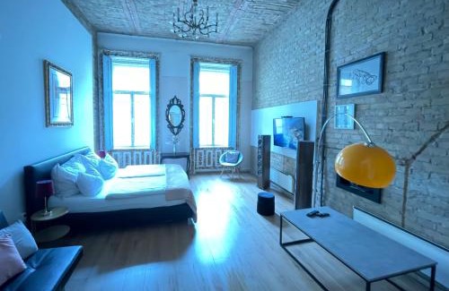 Inner City Budapest Apartment | Budapest Loft Central Design Home