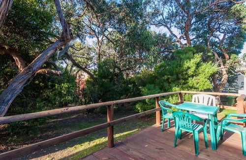 Anglesea House | Budget Accomodation S