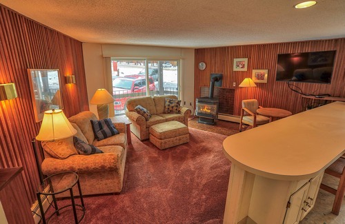 Peak 8 Condo | Budget and family friendly, great location!
