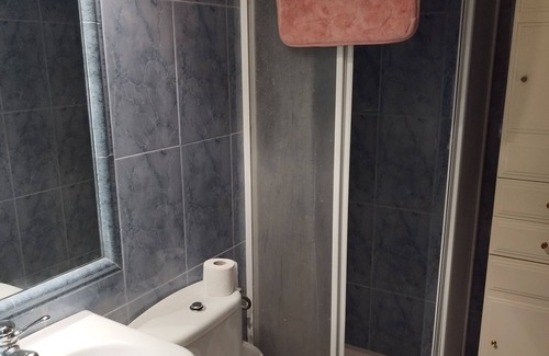 Oviedo City Centre Apartment | Budget apartment 10 min from downtown Oviedo