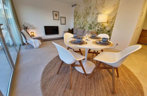 Los Balcones Apartment | Buena Vista Sunset penthouse - Dreamlike views - by OYOOSTAYS