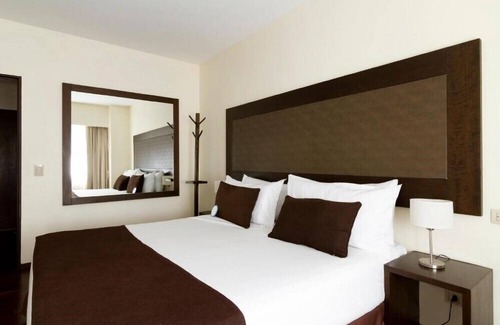 El Centro Hotel | Buenos Aires 1 BR City View Condo with Gym