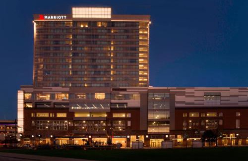 Downtown Buffalo Hotel | Buffalo Marriott at LECOM HARBORCENTER