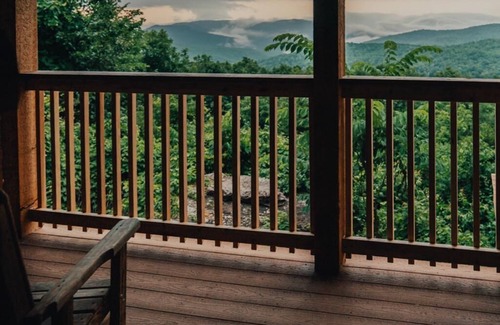 Ponca Cabin | Buffalo River Cabin w/Hot Tub