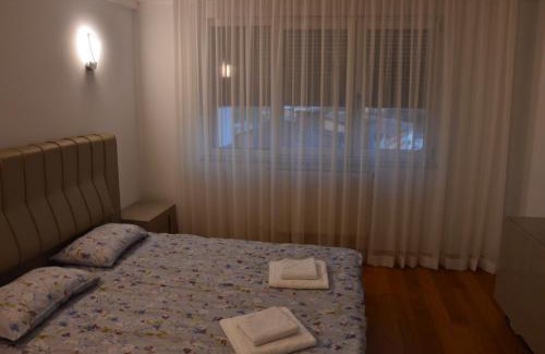 Craiova Apartment | Bujorului Residence - 2Br Apartment Central 2