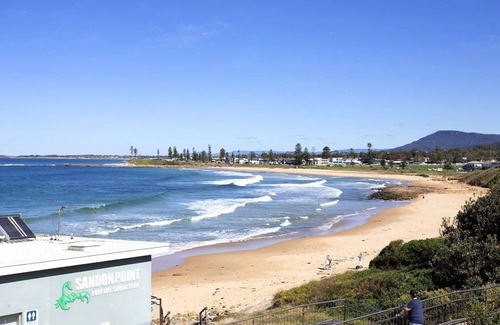 Bulli Apartment | Bulli26 Studio – Steps to Sandon Point, Cafés & Bike Path