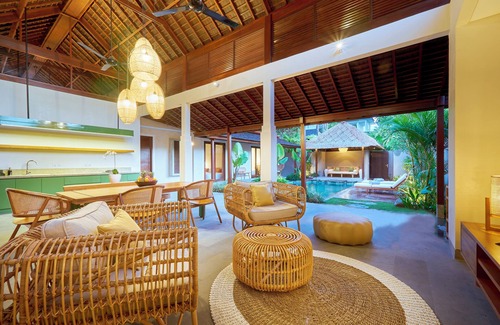 Umalas Villa | Bumbak Jasmine by Fantasia Villas