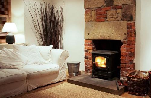 South Charlton House | Bumble Cottage