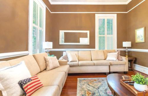 Columbus House | Bumblebee Mansion w Tiny Home Historic Modern