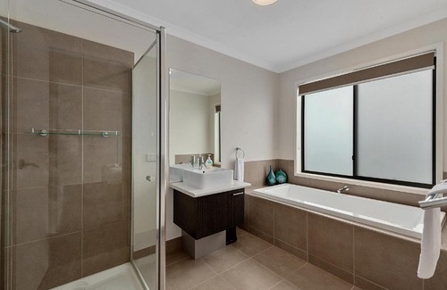Bundalong Apartment | Bundalong on Clarke St