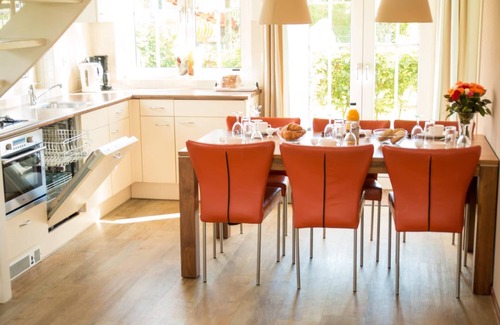 Municipality of Noordwijk Resort | Bungalow 6p - Three Bedroom Resort, Sleeps 6