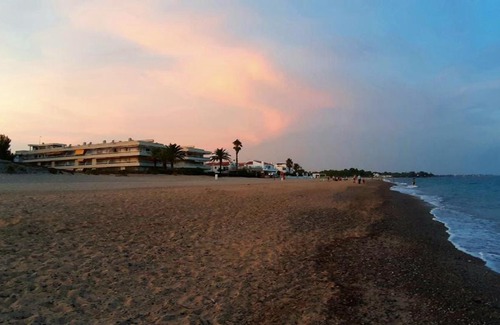 Miami Platja House | Bungalow a 5 min de la playa caminando en zona tranquila para disfrutar del mar en Miami Playa