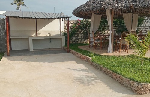 Watamu House | BUNGALOW CON INGRESSO INDIPENDENTE, CAMERA MATRIMONIALE E BAGNO PRIVATO
