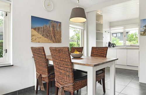 Brouwershaven Cottage | Bungalow for 4 persons with enclosed garden