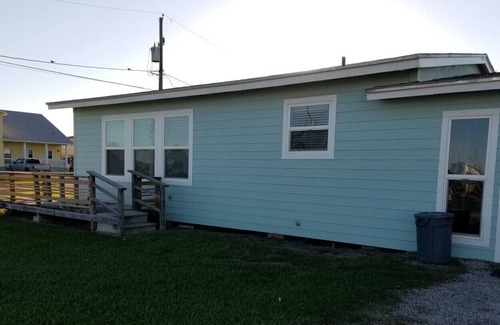 Palm Harbor House | Bungalow in Estes Flats