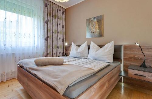 Gloednitz Apartment | Bungalow in Glödnitz near Ski Slopes