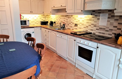 Kinsale Town Centre House | Bungalow in Kinsale With Great Views just 5 Minutes Walk to Kinsale Centre