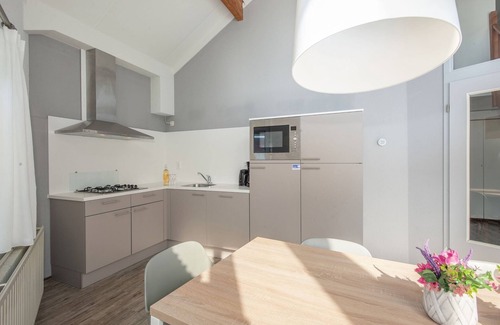 Domburg House | Bungalow in Zeeland near Sandy Beaches