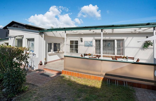 Koserow House | Bungalow 'Nati' with Shared Terrace, Shared Garden and Wi-Fi