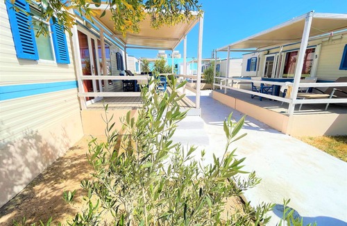 Perivolos House | BUNGALOW ON THE BEACH