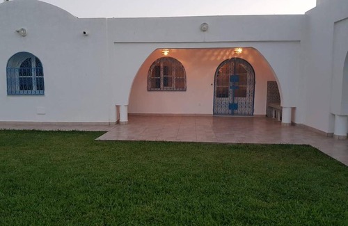 El Maamoura House | Bungalow on the beach