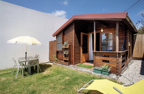 Lourinha House | Bungalow 'Praia' with Shared Garden and Wi-Fi