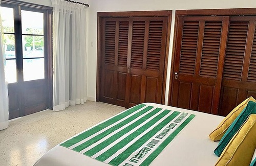 Tryall Villa | Bungalow Style Villa with an Eclectic Mix of Jamaican Culture, 4 Staff, Private Pool in Montego Bay!