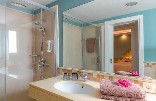 Playa del Ingles Apartment | Bungalows Cordial Biarritz