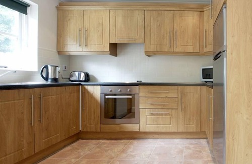 Bunratty Apartment | Bunratty West 4016 - a two story that sleeps 6 guests in 3 bedrooms