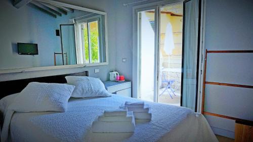 Monti Bed & Breakfast | Buonanotte Colosseo