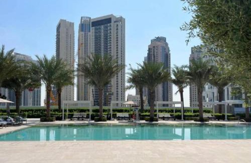 Dubai Apartment | Burj Khalifa and Sea View, Bar, Spa & Restaurant