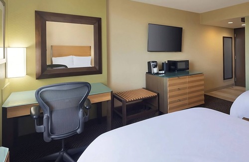 San Jose Apartment | Business-Friendly Property! 2 Enticing Units, Near Center of the Performing Arts