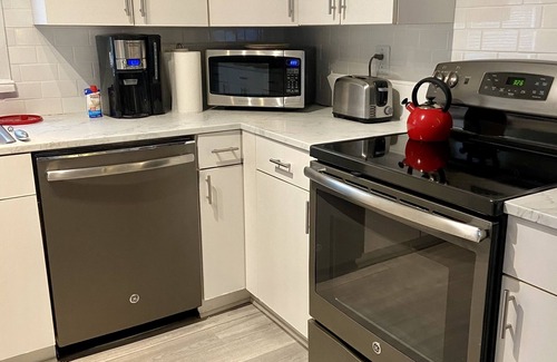 Downtown House | Bustling Downtown within Walking; New Bayfront Park & Beaches Minutes Away