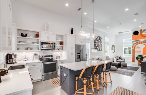 Orange Beach Cottage | BVR 61 - The Good Life by Liquid Life