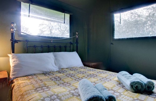 Talybont-on-Usk House | Bwncath Glamping Lodge