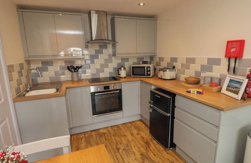 Llangefni Cottage | BWTHYN MAIR, romantic in Llangefni