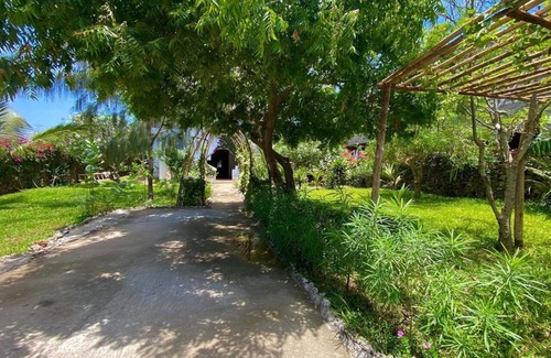 Watamu Villa | By the beach is the most awesome , cozy, stylish, tranquil, getaway villa.