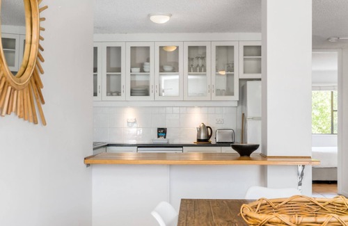 Byron Bay Apartment | By The Beach - park the car and walk everywhere. a simple and perfect holiday!