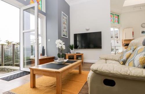 Newquay House | By The Sea