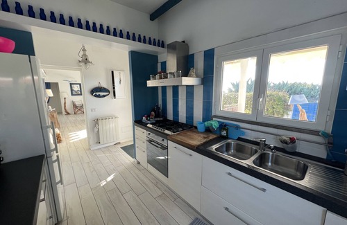 Anzio Villa | By the sea just a stone's throw from Rome