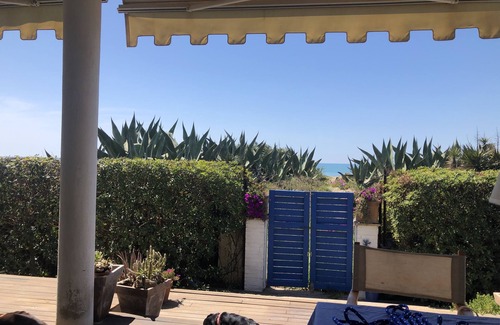 Anzio Villa | By the sea just a stone's throw from Rome