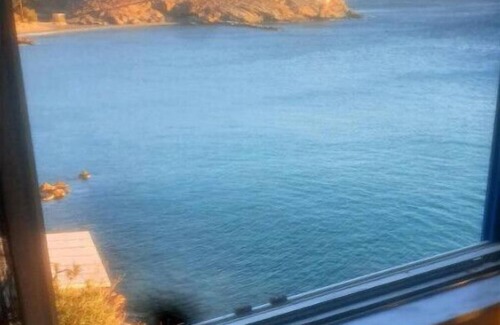 Exomvourgo Apartment | By the Sea Luxury appartment