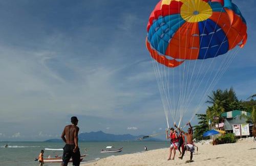 Batu Ferringhi Apartment | By The Sea with Side Seaview #363A