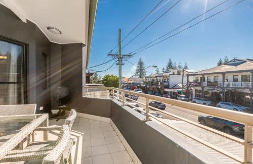 Byron Bay Apartment | Byron Bay Accom Unit 2 8 Lawson Street, Byron Bay - Absolute Solace