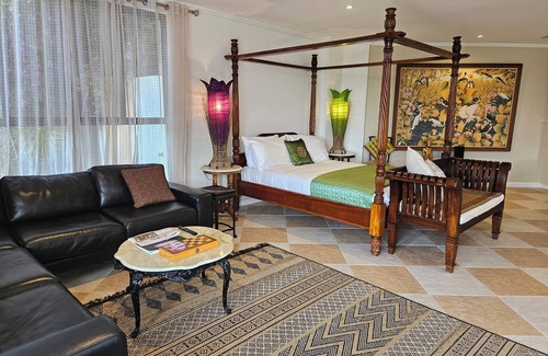 Ewingsdale Apartment | Byron Bay luxury living.Your very OWN lap pool!nLush privacy,exclusively yours!