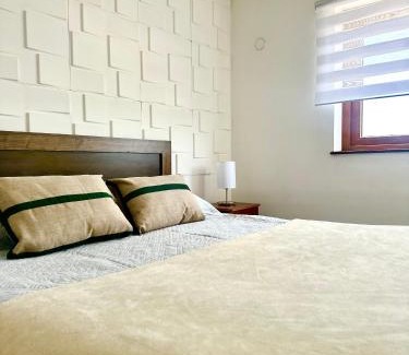 Los Angeles Apartment | Cálido y espacioso 3 dormitorios